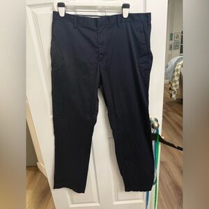 Banana Republic Emerson Rapid Movement Chinos Navy Blue 38x34 (33” Inseam)